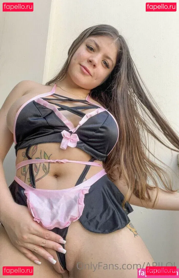 arilol Onlyfans Photo Gallery 