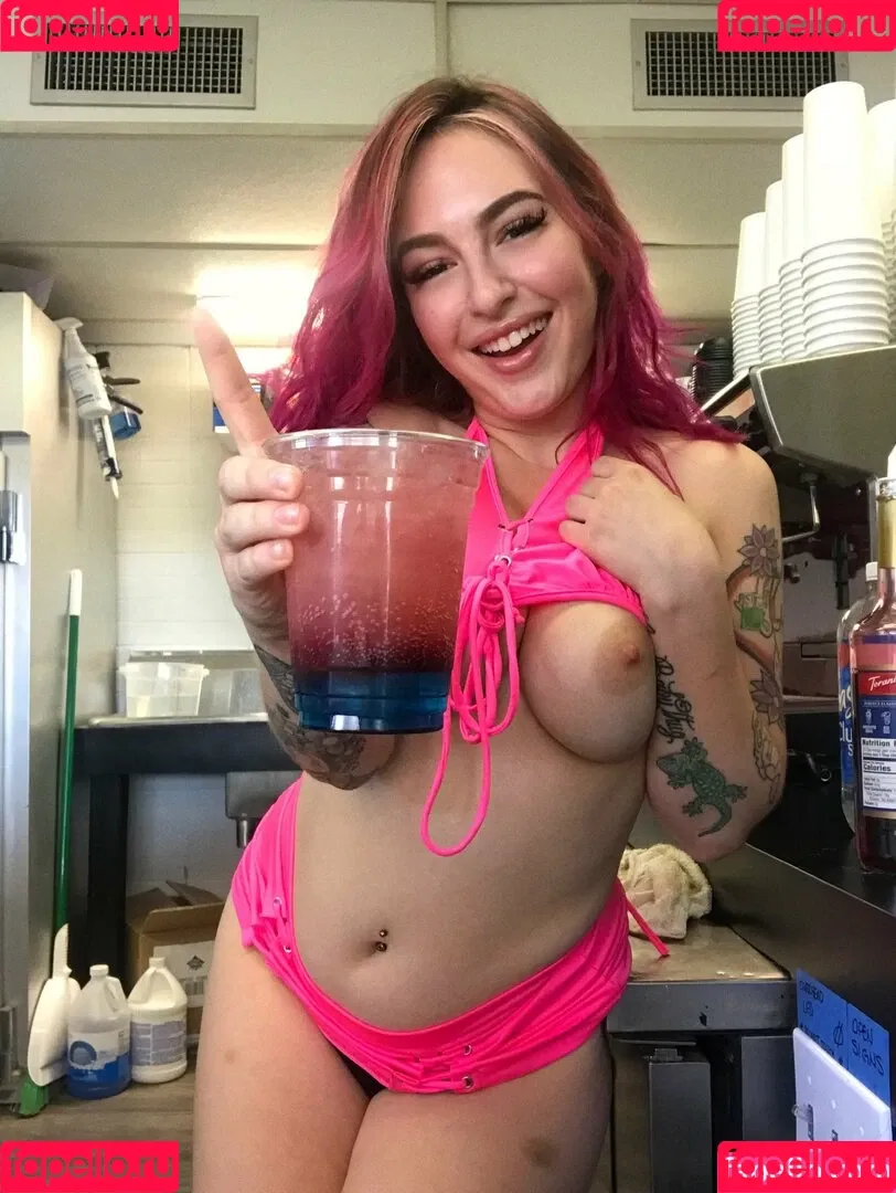 Sativa Sparks Onlyfans Photo Gallery 