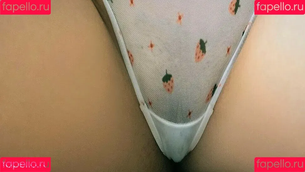 Chunmomo Onlyfans Photo Gallery 
