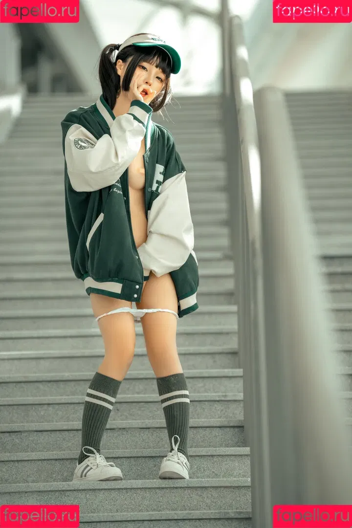 Chunmomo Onlyfans Photo Gallery 