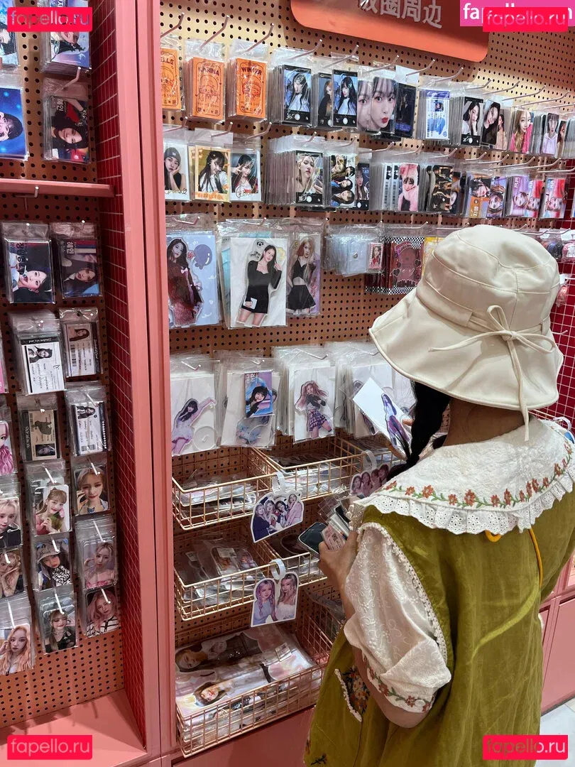 Chunmomo Onlyfans Photo Gallery 