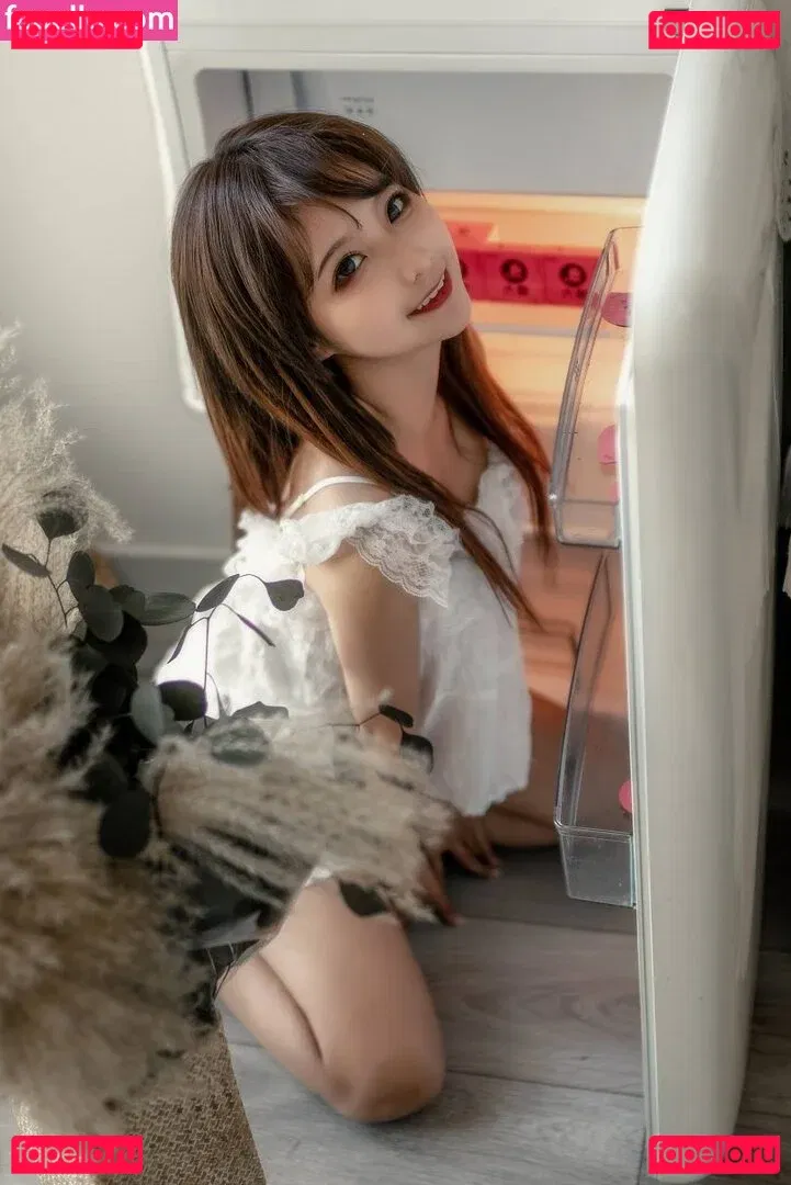 Chunmomo Onlyfans Photo Gallery 