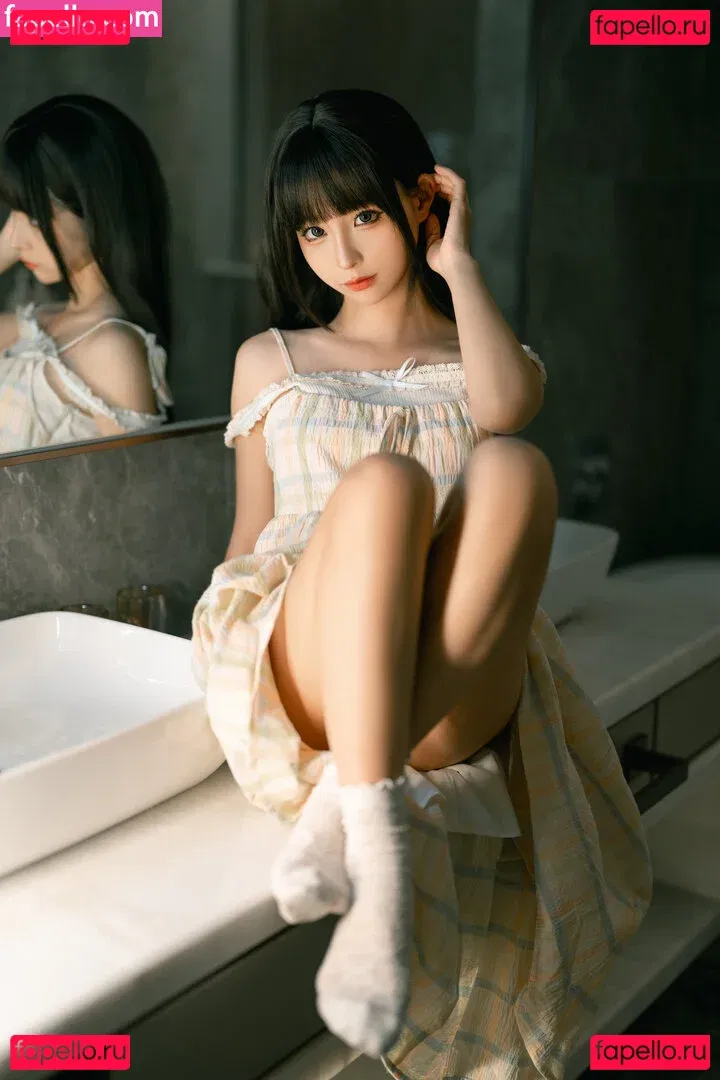 Chunmomo Onlyfans Photo Gallery 