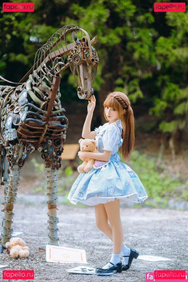 Chunmomo Onlyfans Photo Gallery 