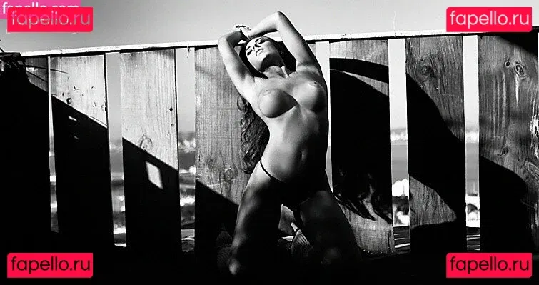 Paparazzo Onlyfans Photo Gallery 