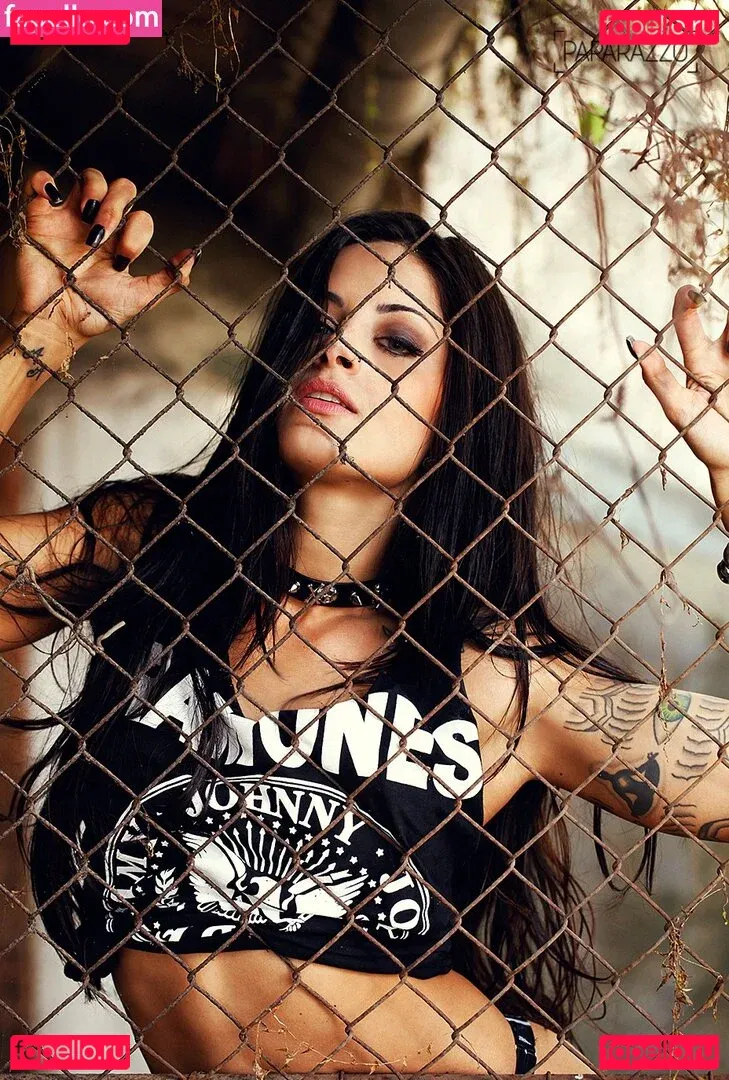 Paparazzo Onlyfans Photo Gallery 