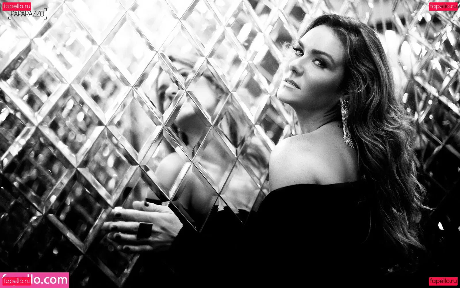 Paparazzo Onlyfans Photo Gallery 