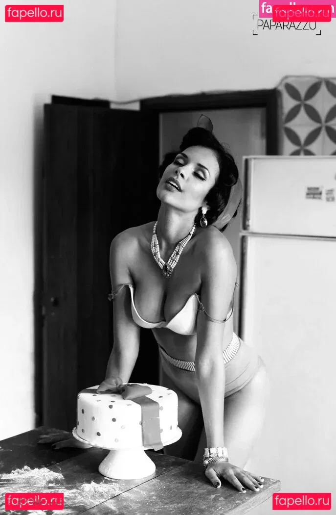 Paparazzo Onlyfans Photo Gallery 