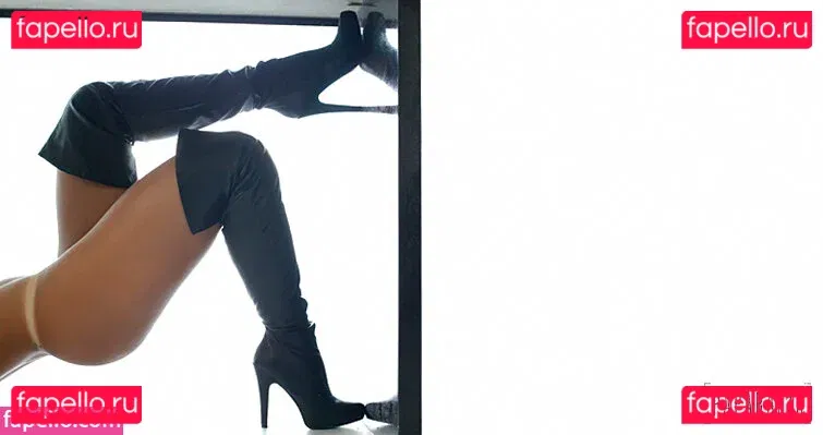 Paparazzo Onlyfans Photo Gallery 