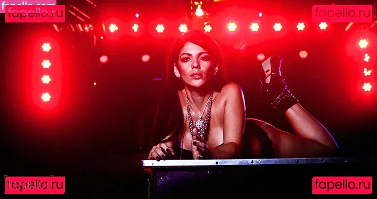 Paparazzo Onlyfans Photo Gallery 