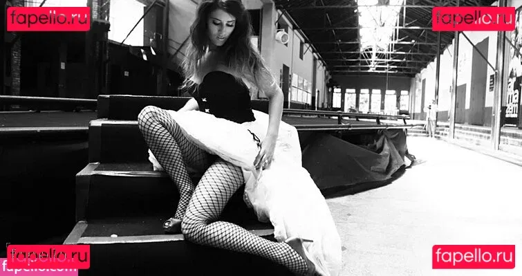 Paparazzo Onlyfans Photo Gallery 