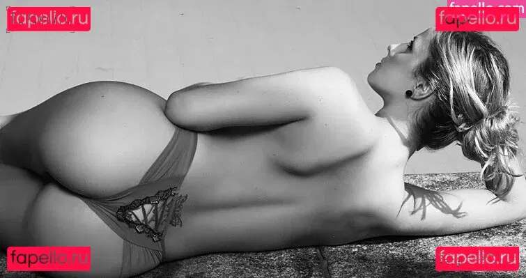 Paparazzo Onlyfans Photo Gallery 