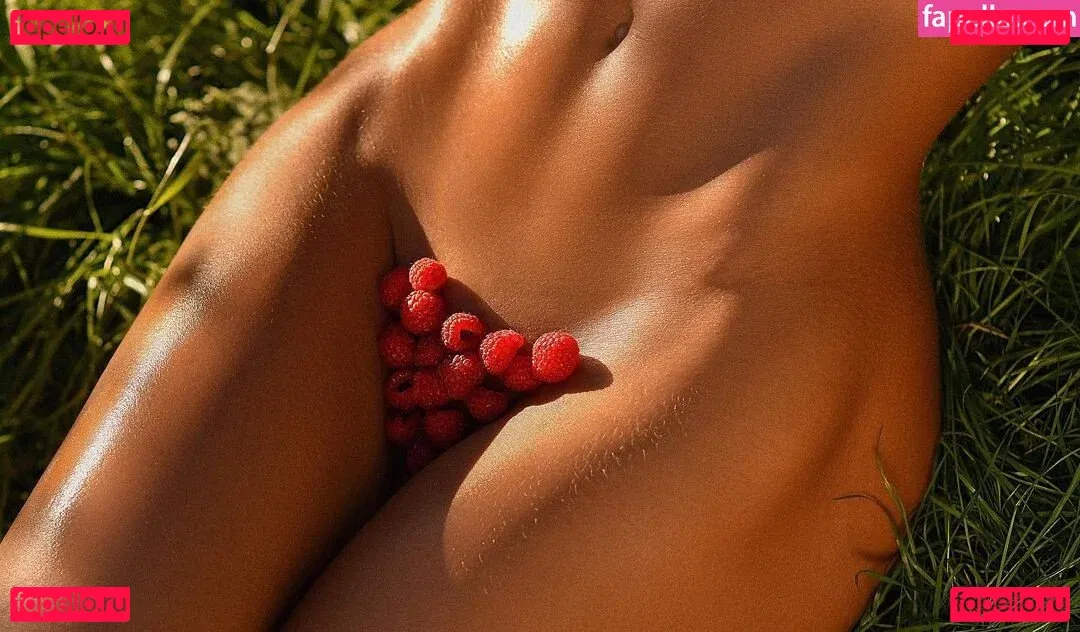 SUMMERLOVESUMMER Onlyfans Photo Gallery 