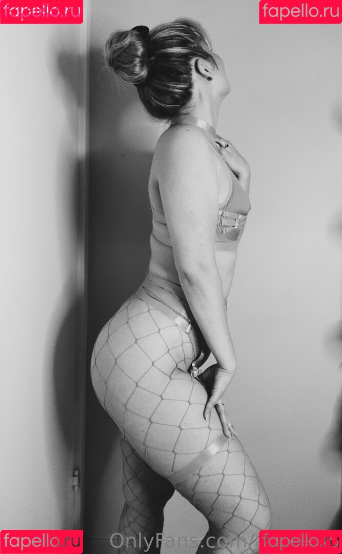 alina345 Onlyfans Photo Gallery 