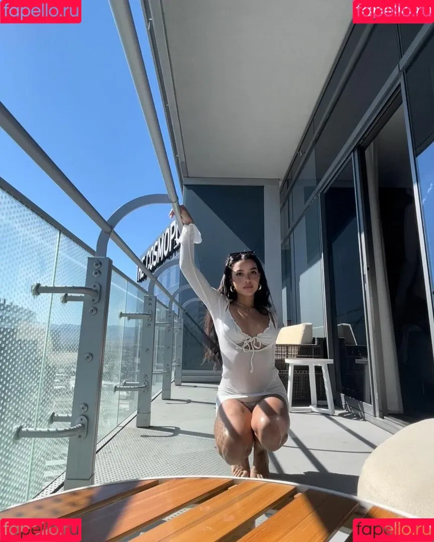 Italia Bradley Onlyfans Photo Gallery 