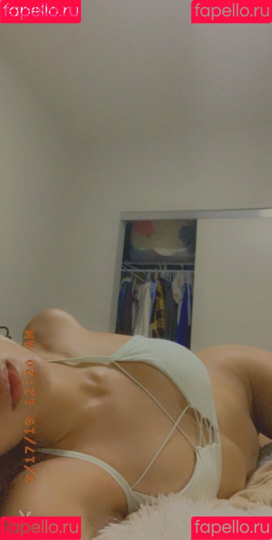 Italia Bradley Onlyfans Photo Gallery 