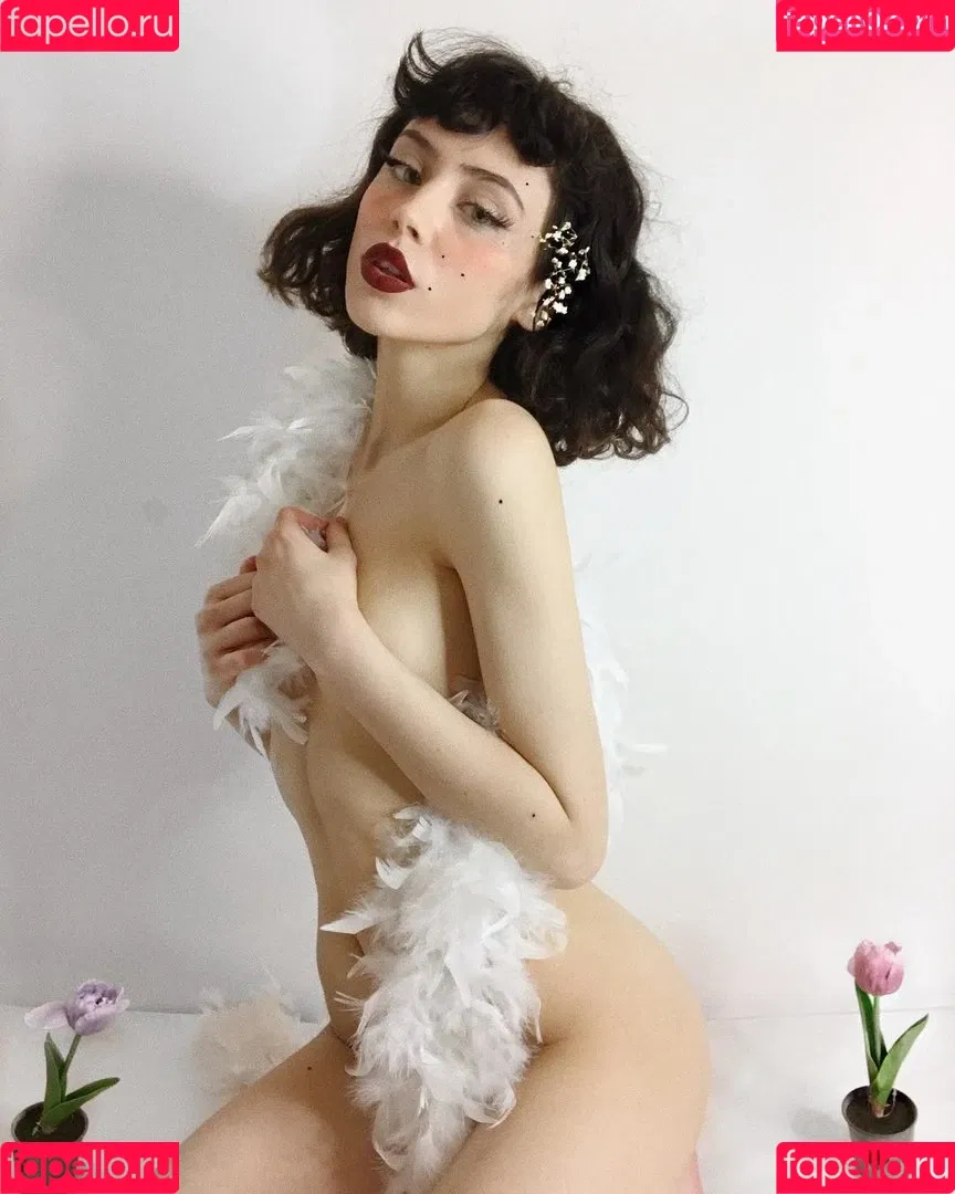 Mina Bell Onlyfans Photo Gallery 