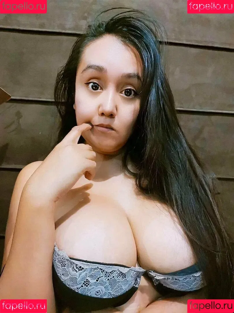 Mizuno Atena Onlyfans Photo Gallery 