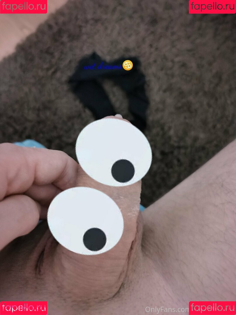 uwetdreams Onlyfans Photo Gallery 