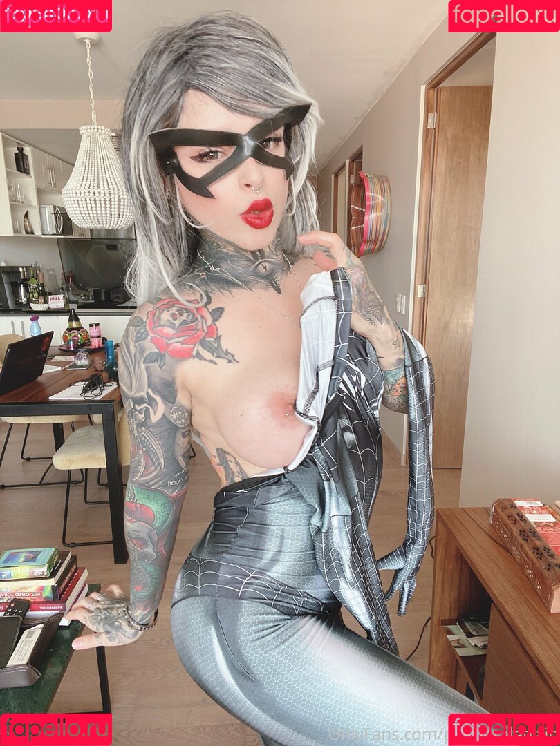 Pandora Letrain Onlyfans Photo Gallery 