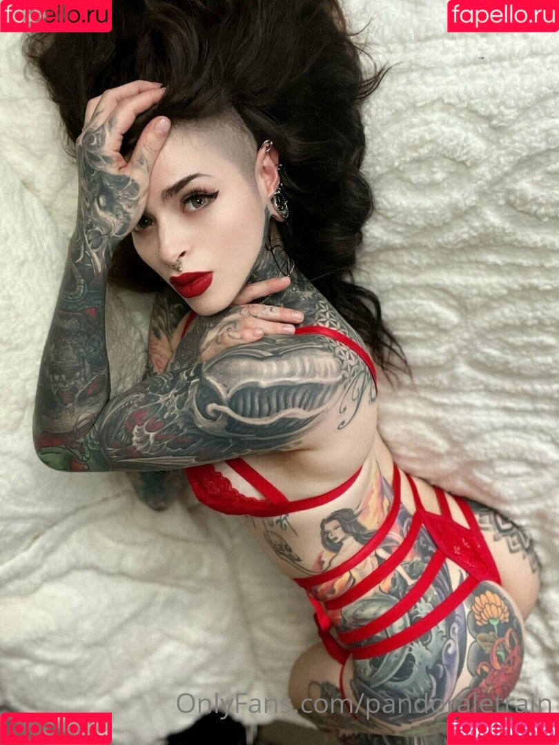 Pandora Letrain Onlyfans Photo Gallery 