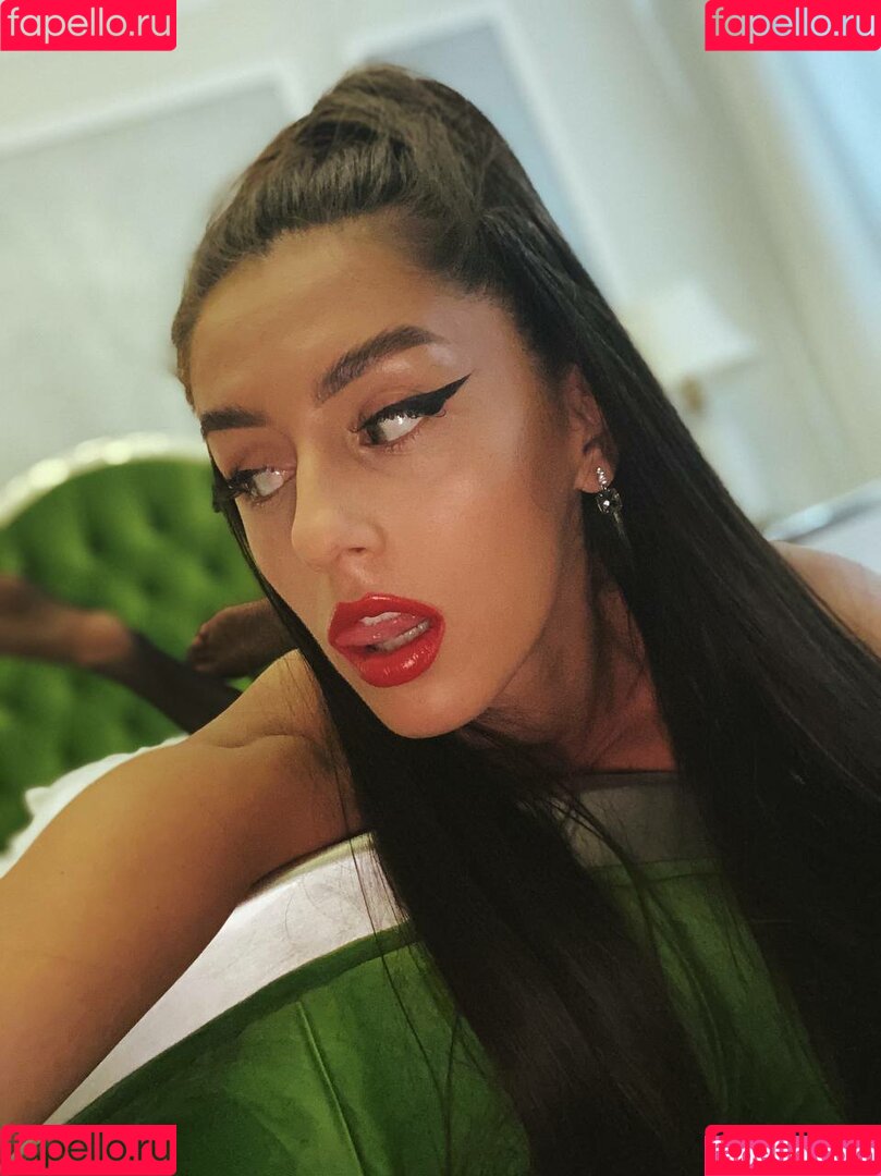 Adalline Onlyfans Photo Gallery 