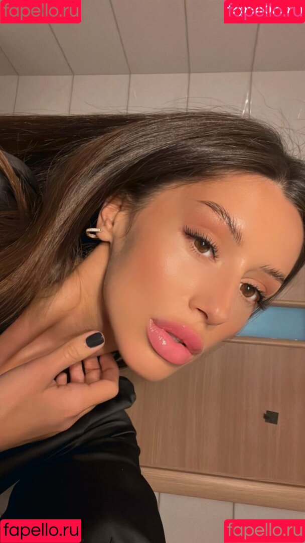 Adalline Onlyfans Photo Gallery 