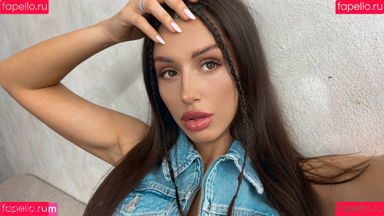 Adalline Onlyfans Photo Gallery 