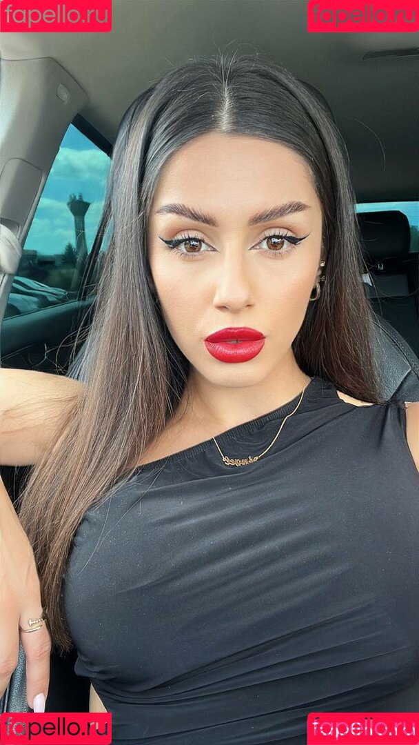 Adalline Onlyfans Photo Gallery 