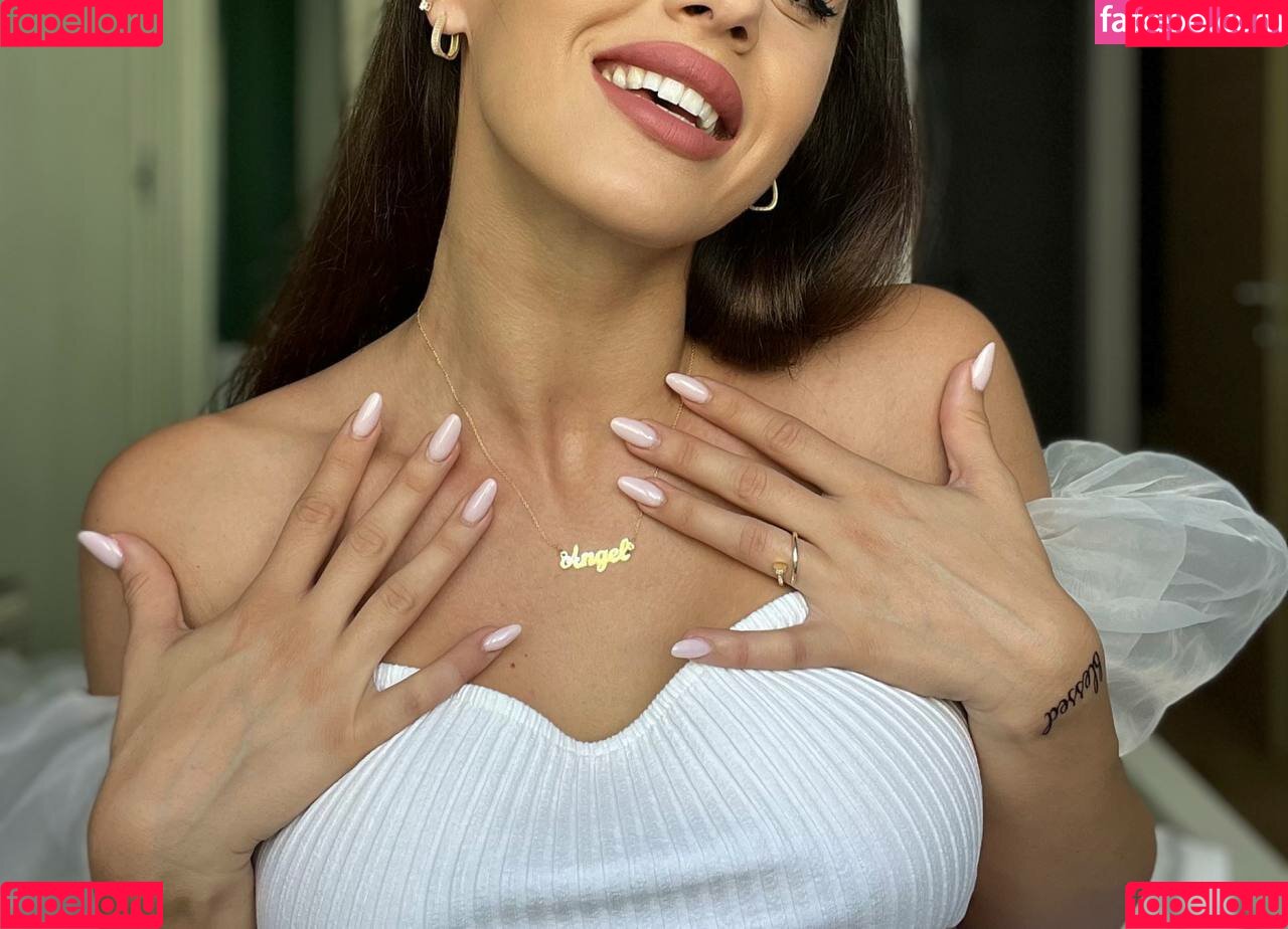 Adalline Onlyfans Photo Gallery 