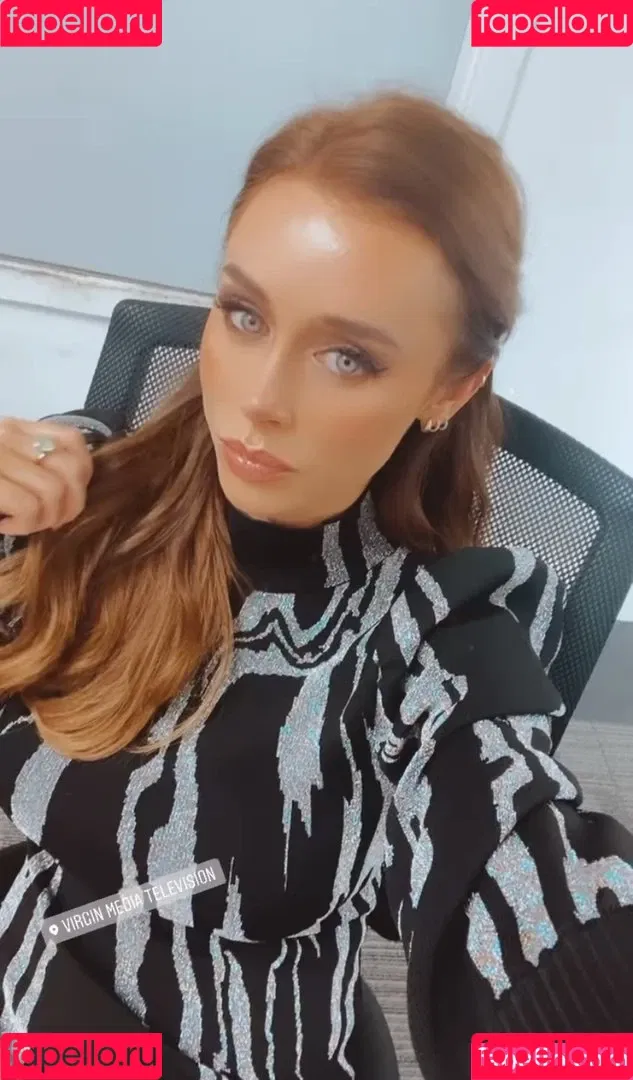 Una Healy Onlyfans Photo Gallery 