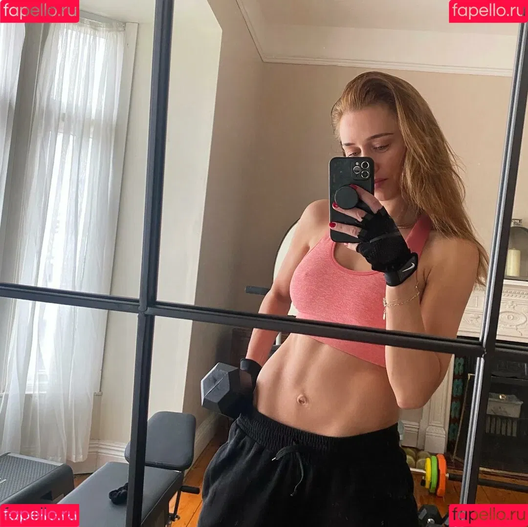 Una Healy Onlyfans Photo Gallery 