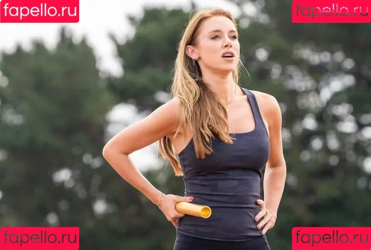 Una Healy Onlyfans Photo Gallery 