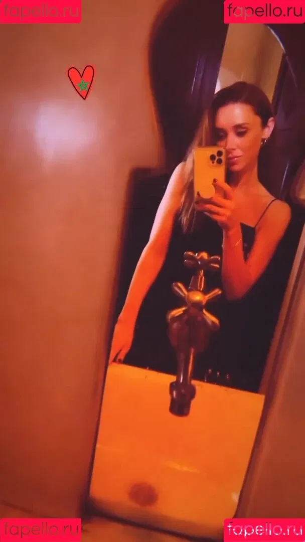 Una Healy Onlyfans Photo Gallery 