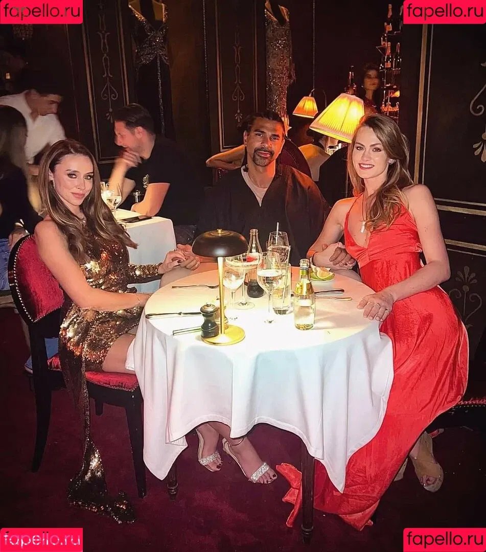 Una Healy Onlyfans Photo Gallery 