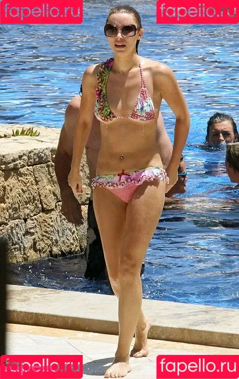 Una Healy Onlyfans Photo Gallery 