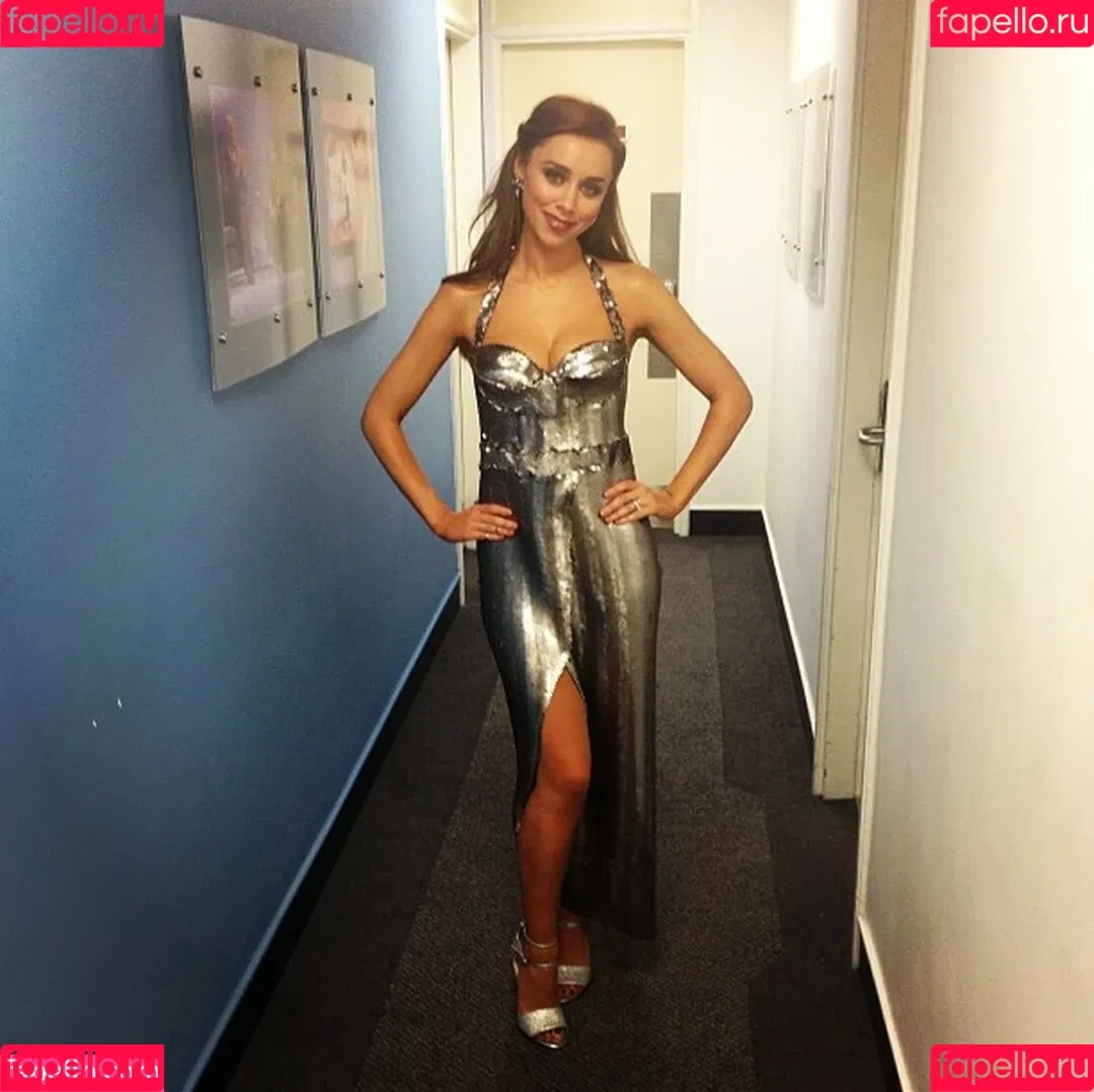 Una Healy Onlyfans Photo Gallery 