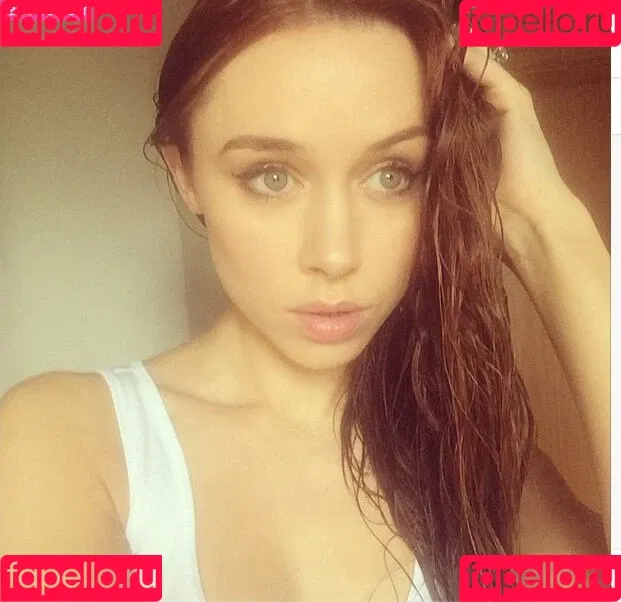 Una Healy Onlyfans Photo Gallery 
