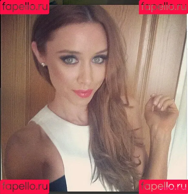 Una Healy Onlyfans Photo Gallery 