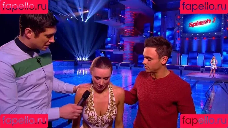Una Healy Onlyfans Photo Gallery 