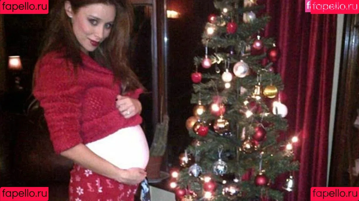 Una Healy Onlyfans Photo Gallery 