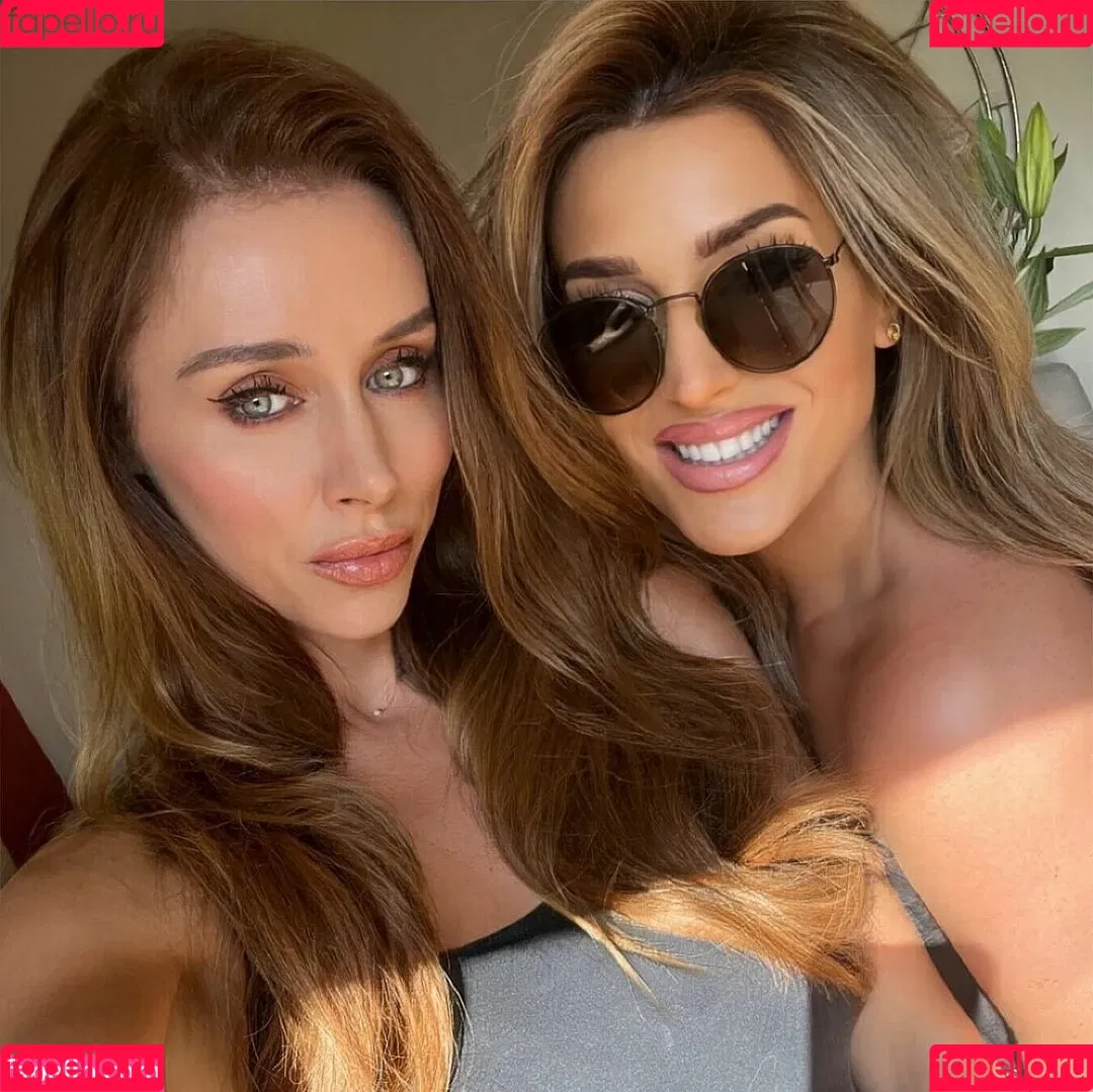 Una Healy Onlyfans Photo Gallery 