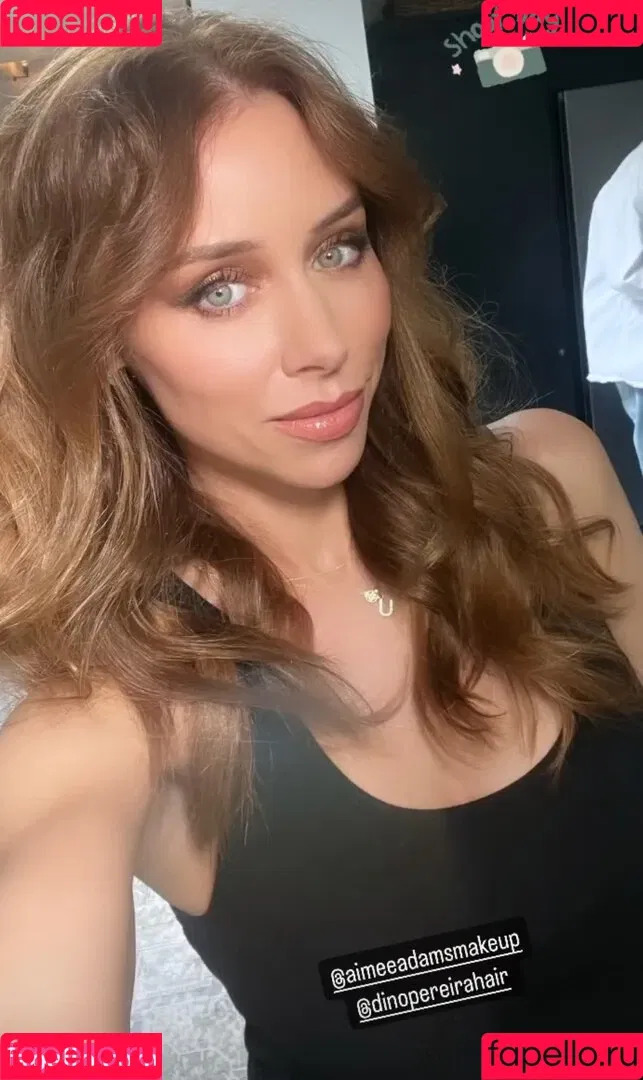 Una Healy Onlyfans Photo Gallery 