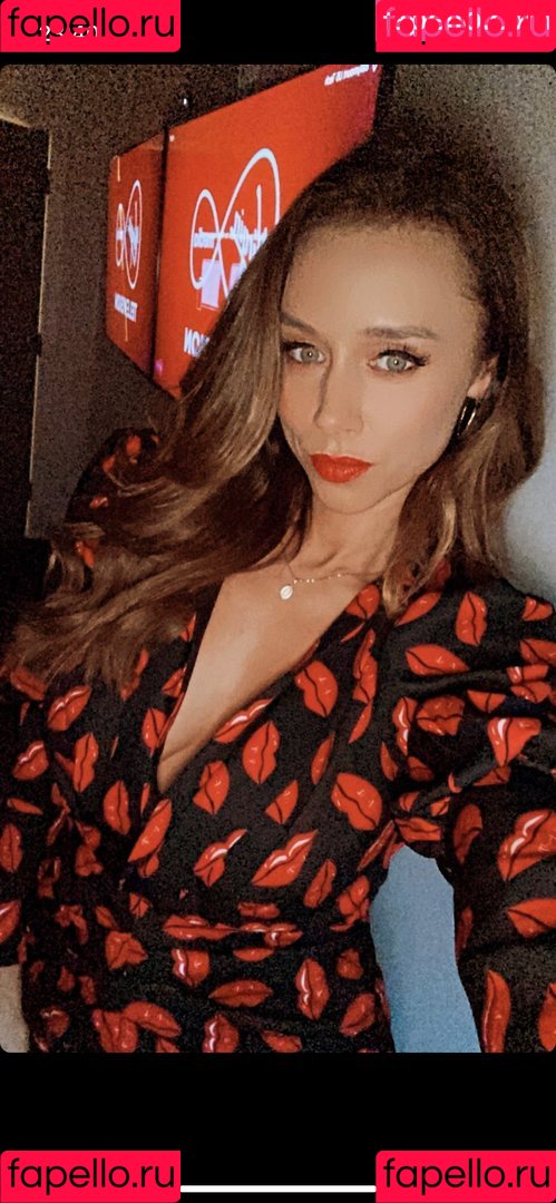 Una Healy Onlyfans Photo Gallery 