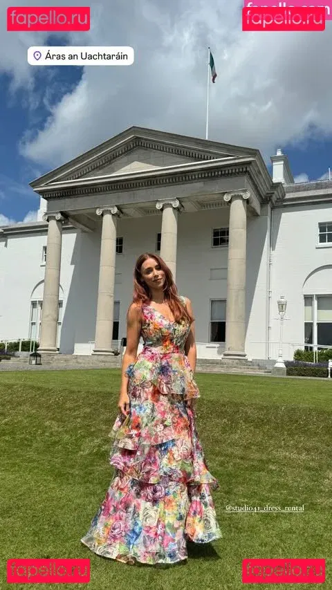 Una Healy Onlyfans Photo Gallery 