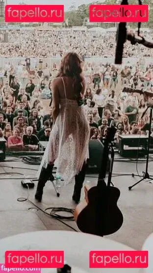 Una Healy Onlyfans Photo Gallery 