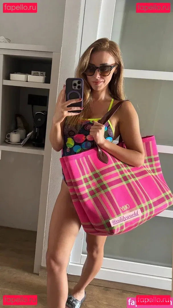 Una Healy Onlyfans Photo Gallery 