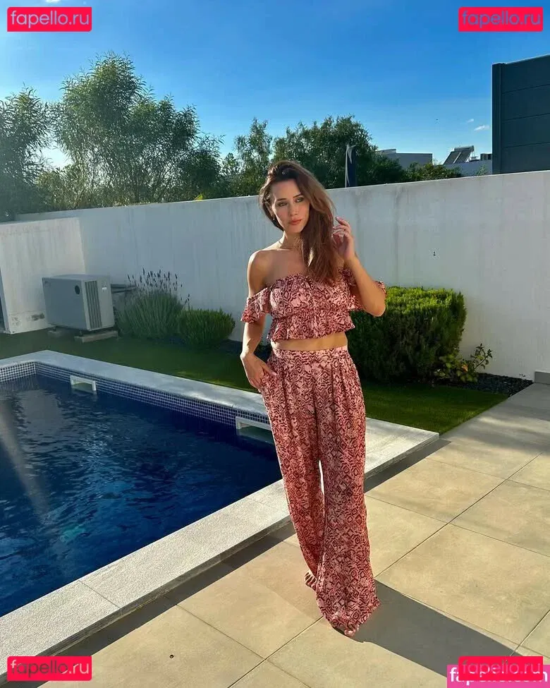 Una Healy Onlyfans Photo Gallery 