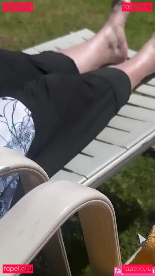 Una Healy Onlyfans Photo Gallery 