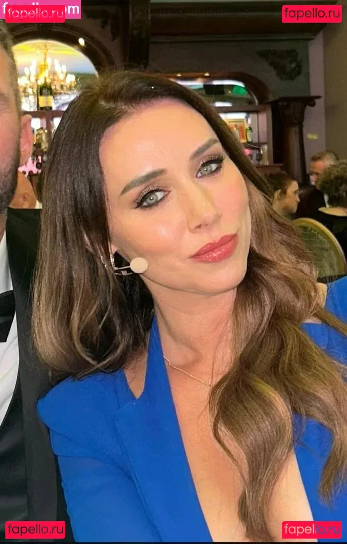 Una Healy Onlyfans Photo Gallery 